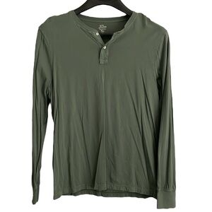 J. Crew broken-in knit goods men’s size XL green‎ long sleeve Henley shirt.